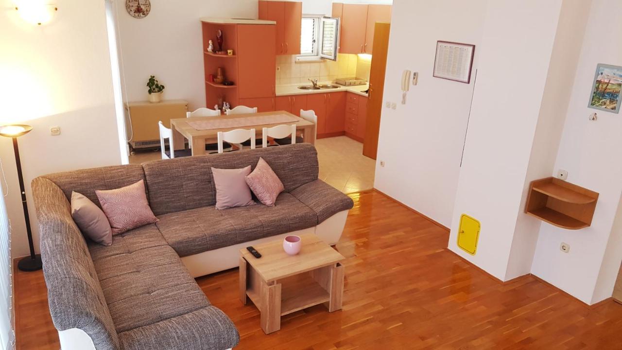 Apartments Edita Макарська Екстер'єр фото