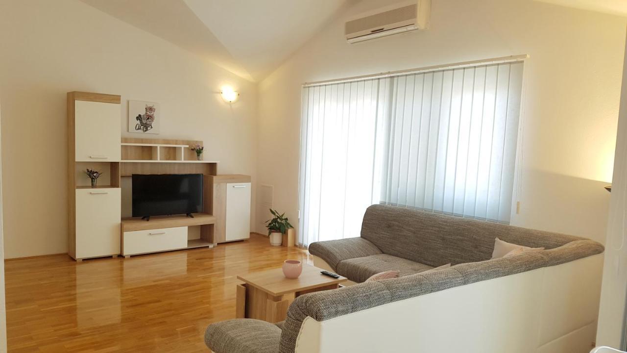 Apartments Edita Макарська Екстер'єр фото
