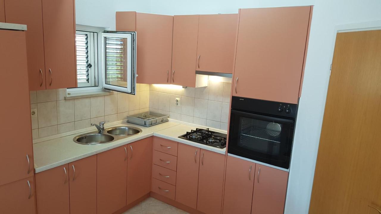 Apartments Edita Макарська Екстер'єр фото