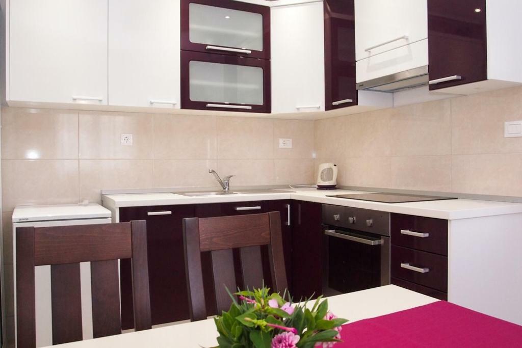 Apartments Edita Макарська Екстер'єр фото